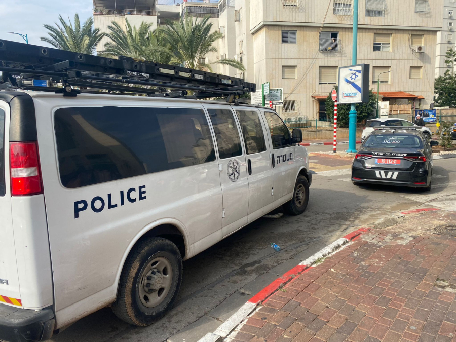 اللد: إطلاق نار وأنباء عن إصاب شاب حالته متوسطة